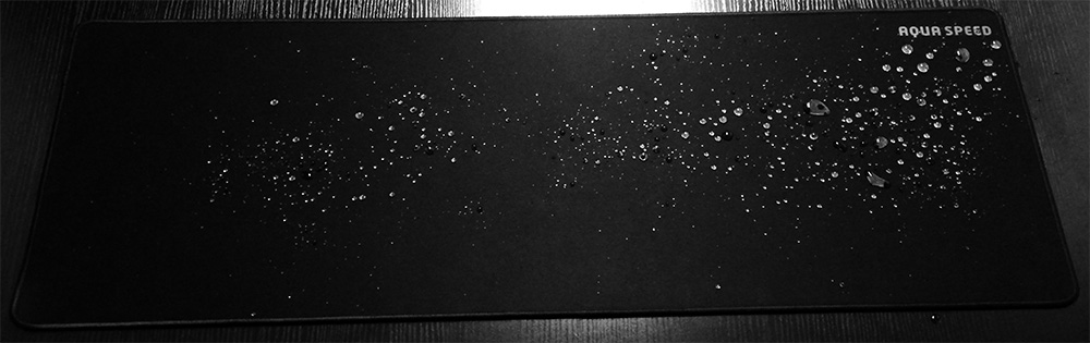 Water on whole surface of Aqua mouse pad aqua-speed-mouse-pads-water-proof-03